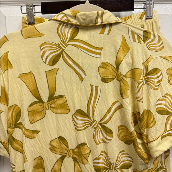 In My Sundays Yellow Bow Pajama Set - Picture 13 of 15